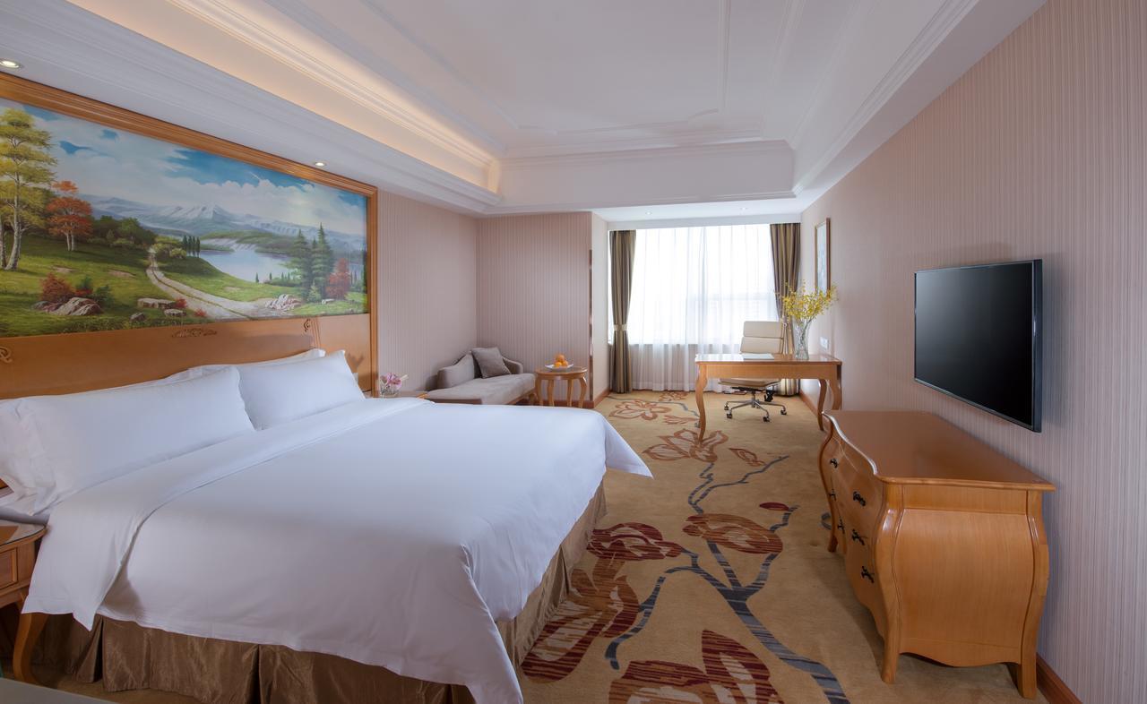 Vienna Hotel Hebei Zhuozhou High-Speed Train Station Exterior photo